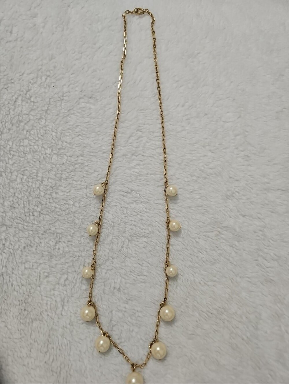 Gold Tone Faux Pearl Station Necklace 16" Dainty Minimalist Choker - Picture 4 of 10